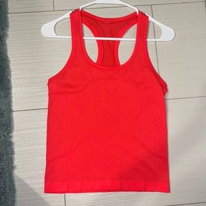 LULULEMON-Swiftly Tech RB Tank 2.0 Race Length Color: Flare, Size: 4